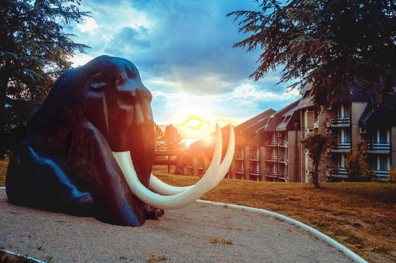 Hotel Lepenski Vir Donji Milanovac Esterno foto
