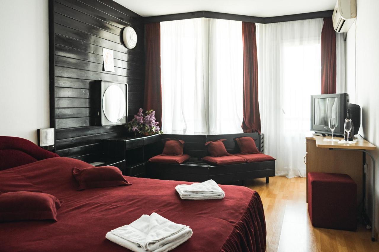 Hotel Lepenski Vir Donji Milanovac Esterno foto
