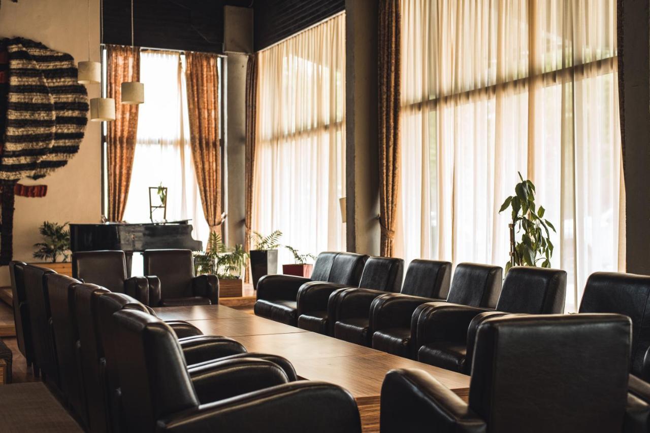Hotel Lepenski Vir Donji Milanovac Esterno foto