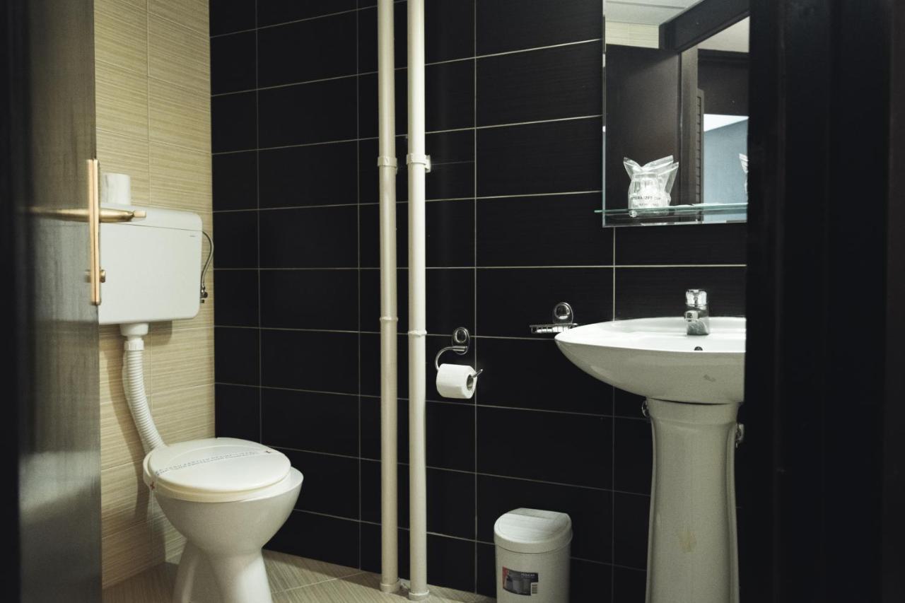 Hotel Lepenski Vir Donji Milanovac Esterno foto
