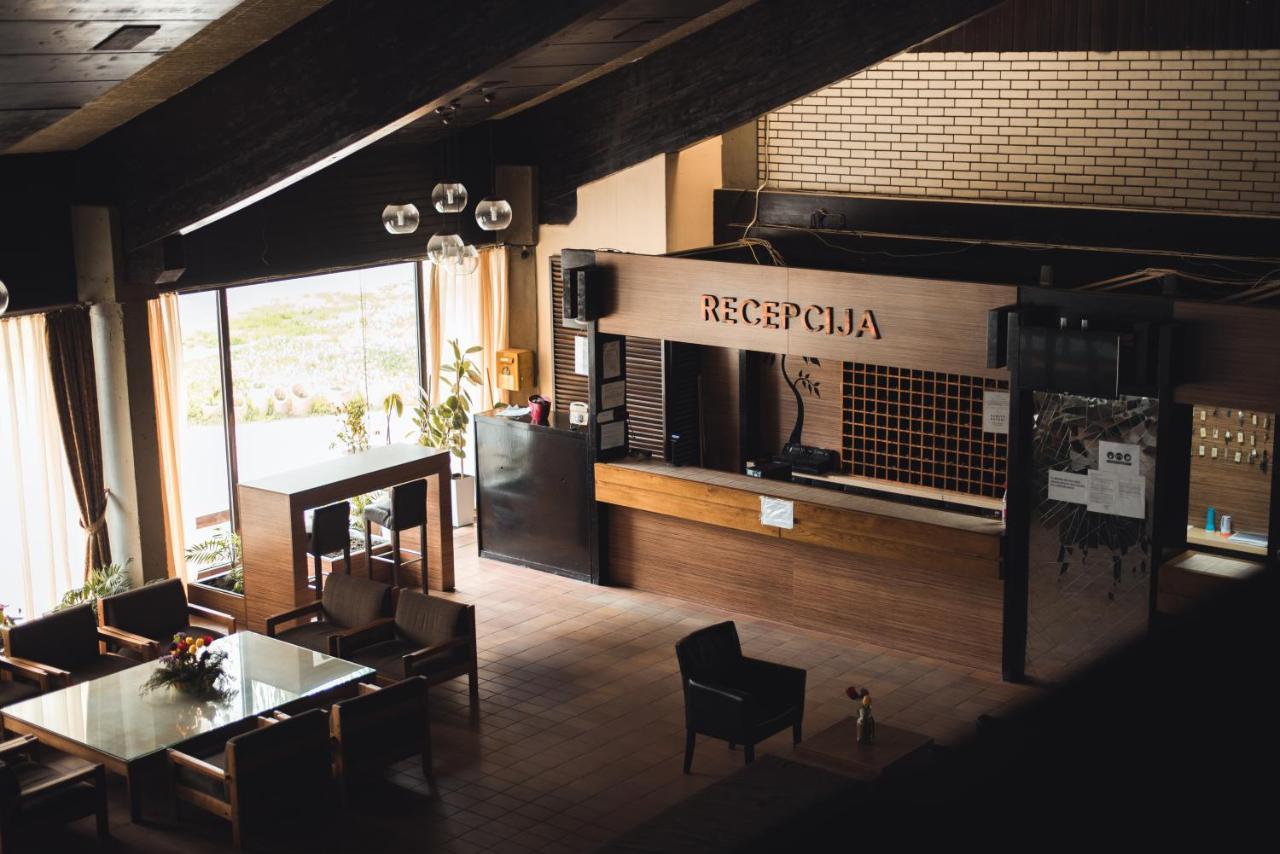 Hotel Lepenski Vir Donji Milanovac Esterno foto